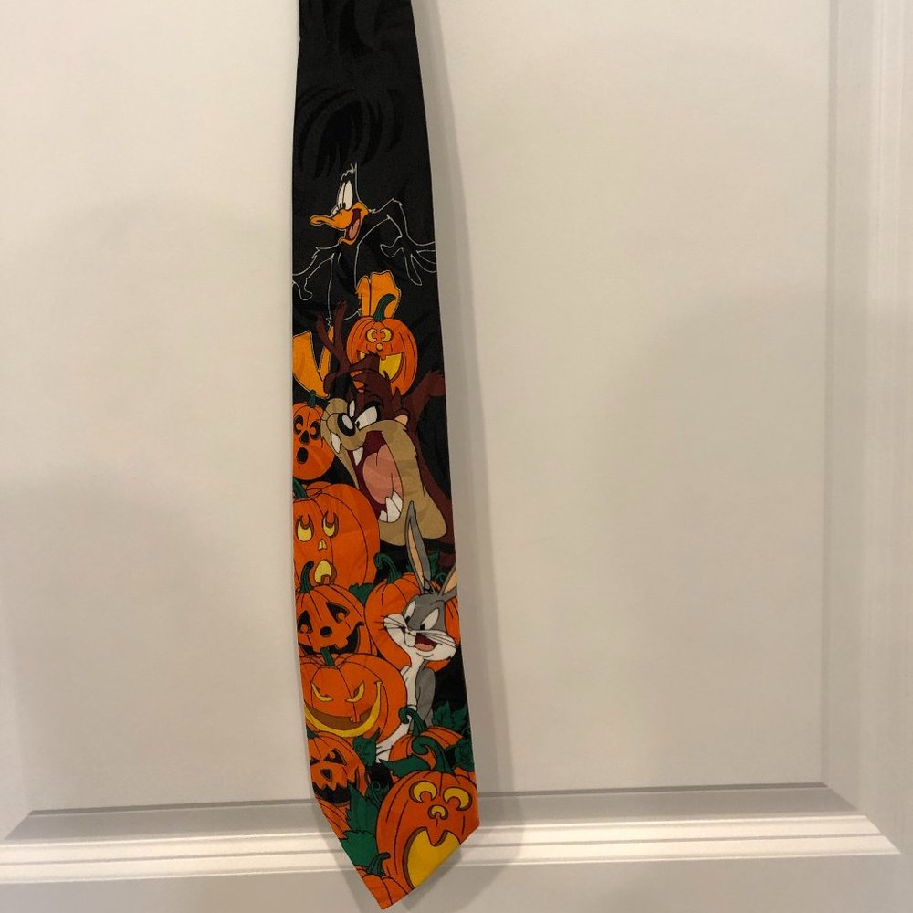 LOONEY TUNES TIE